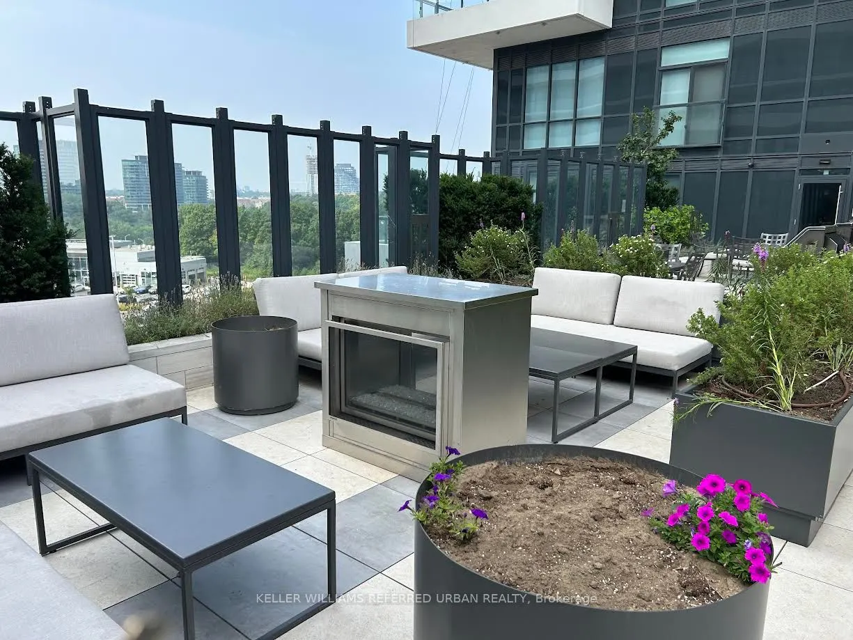 20 Inn on the Park Drive, #1438