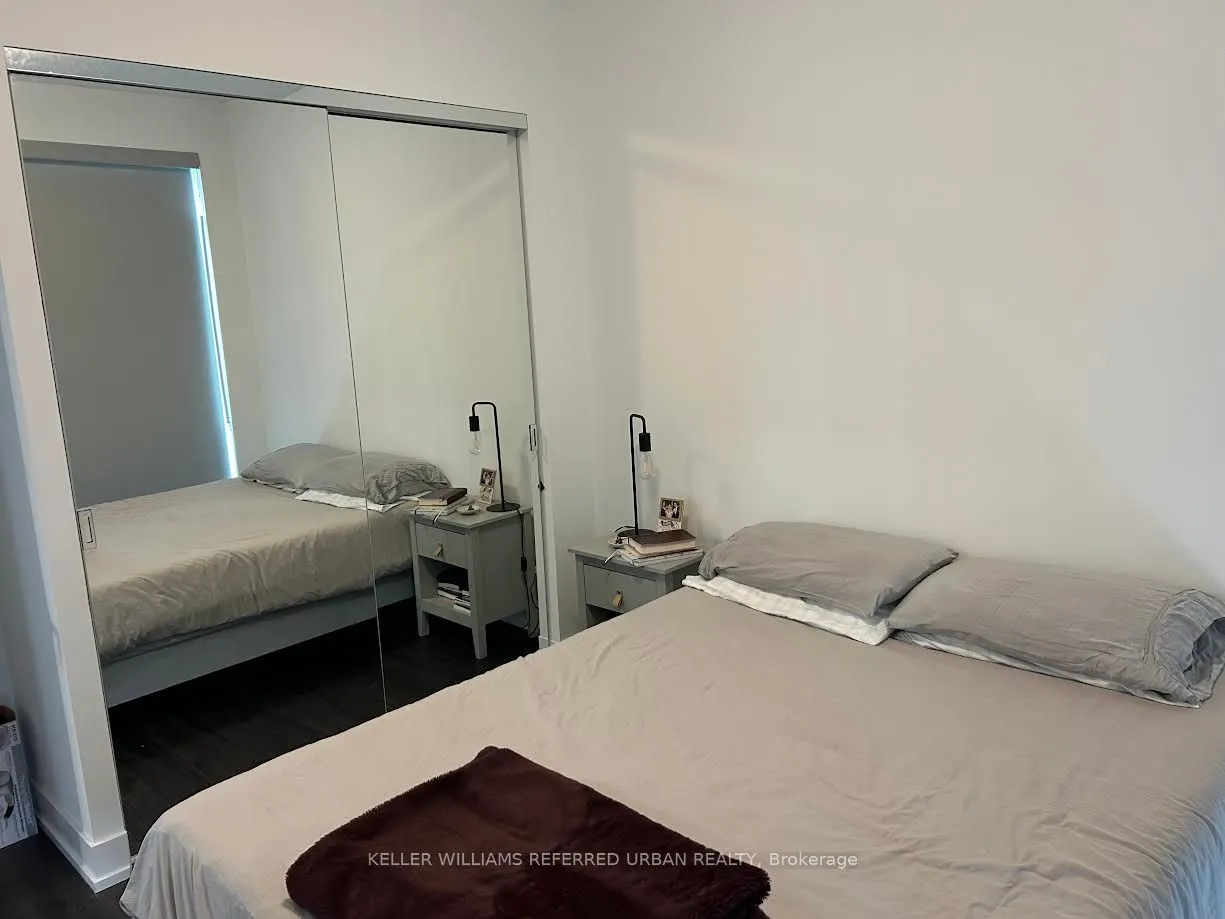 20 Inn on the Park Drive, #1438