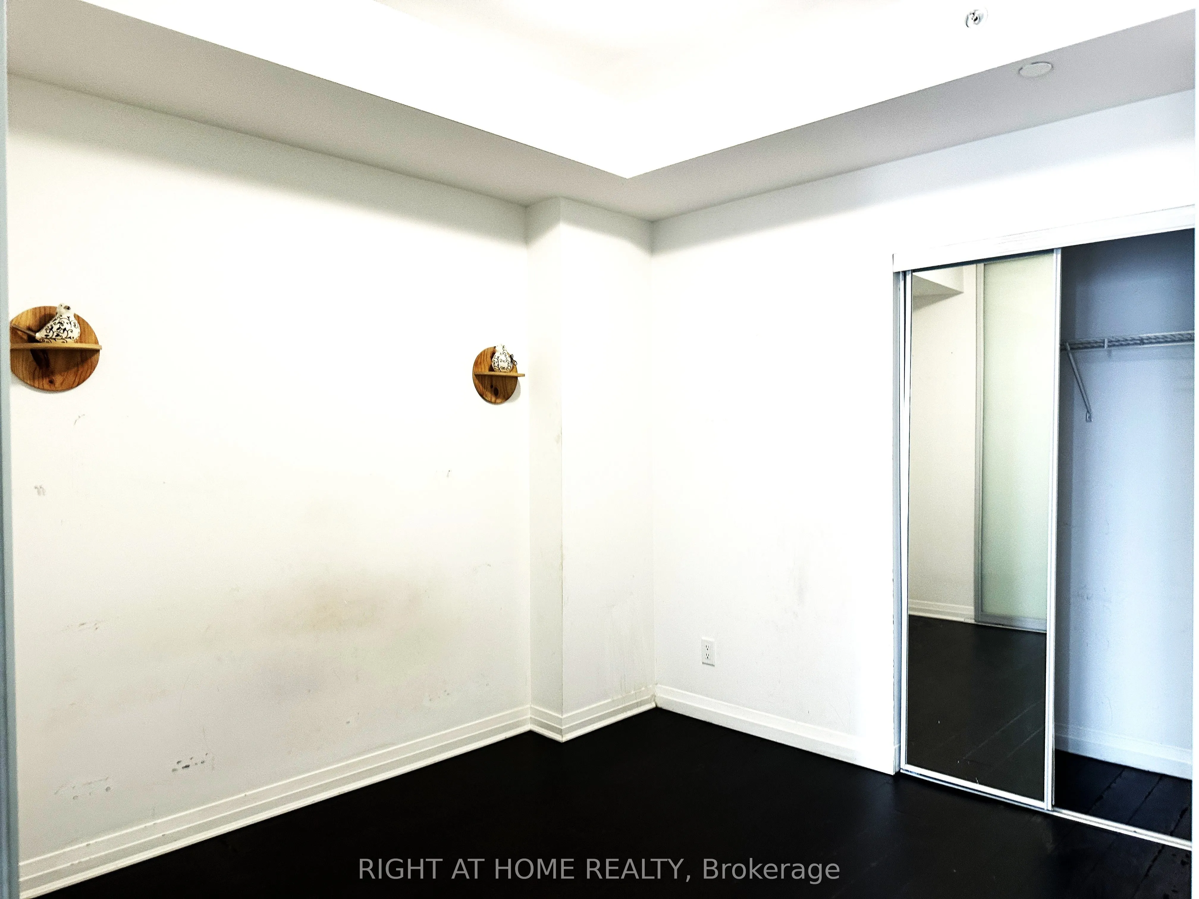 8 Mercer Street, #2210