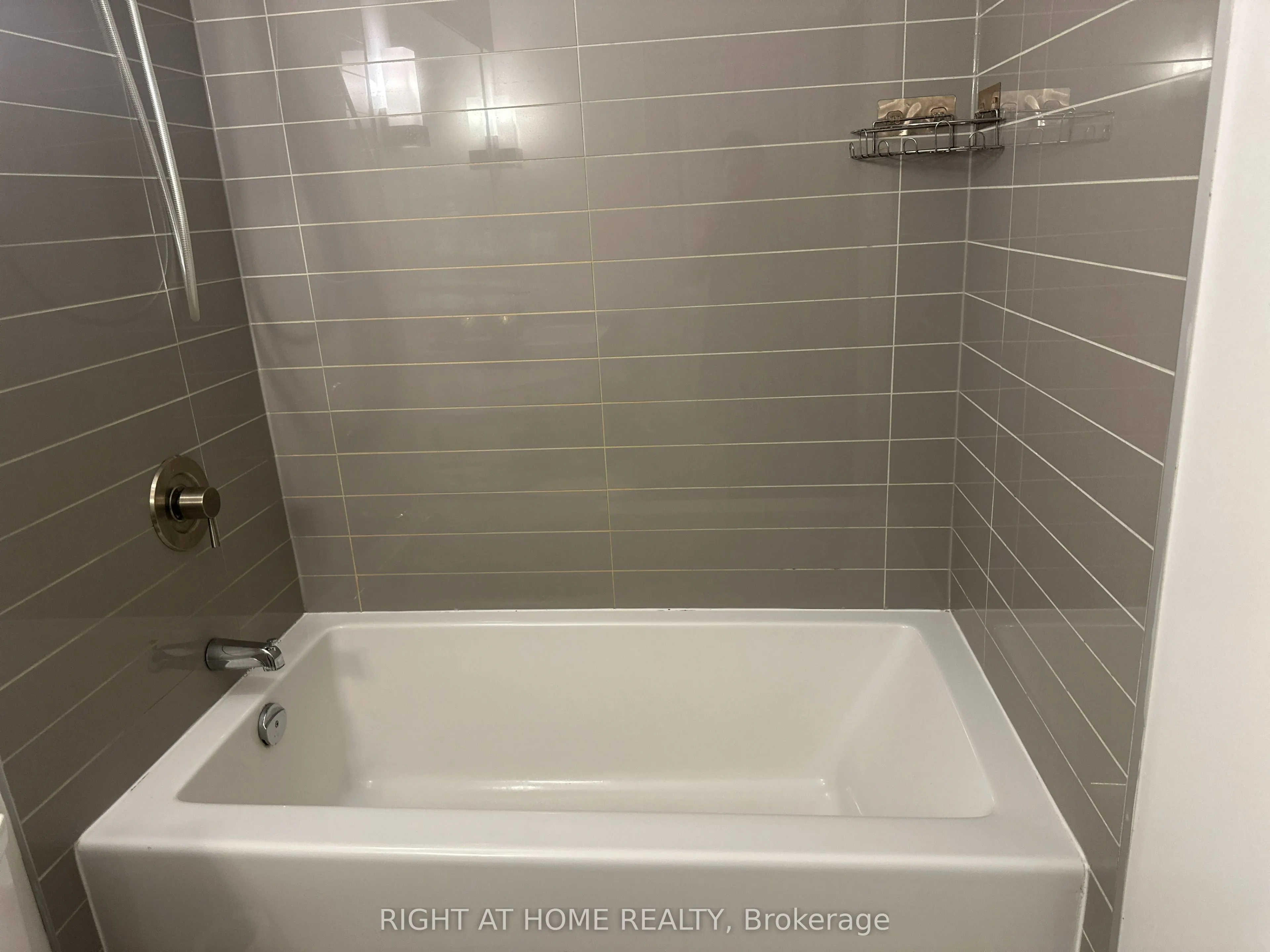 8 Mercer Street, #2210