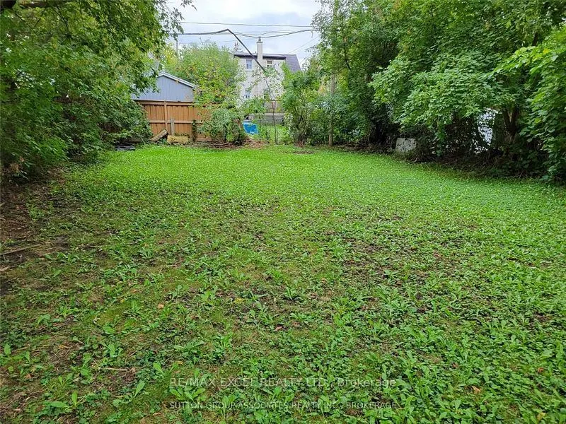 99 Ranee Avenue
