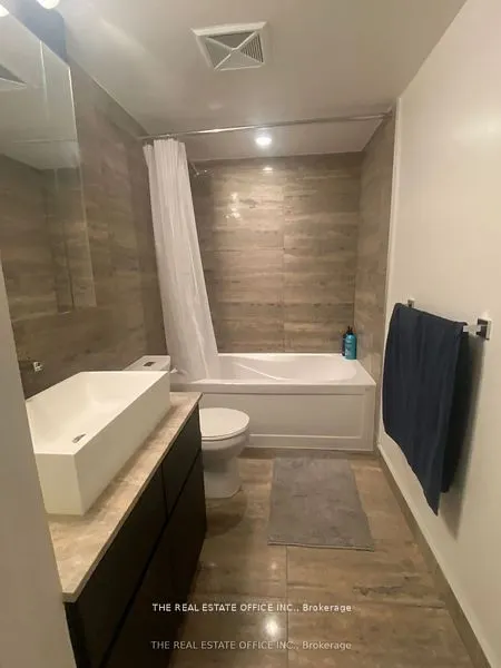 112 Fort York Boulevard, #G9