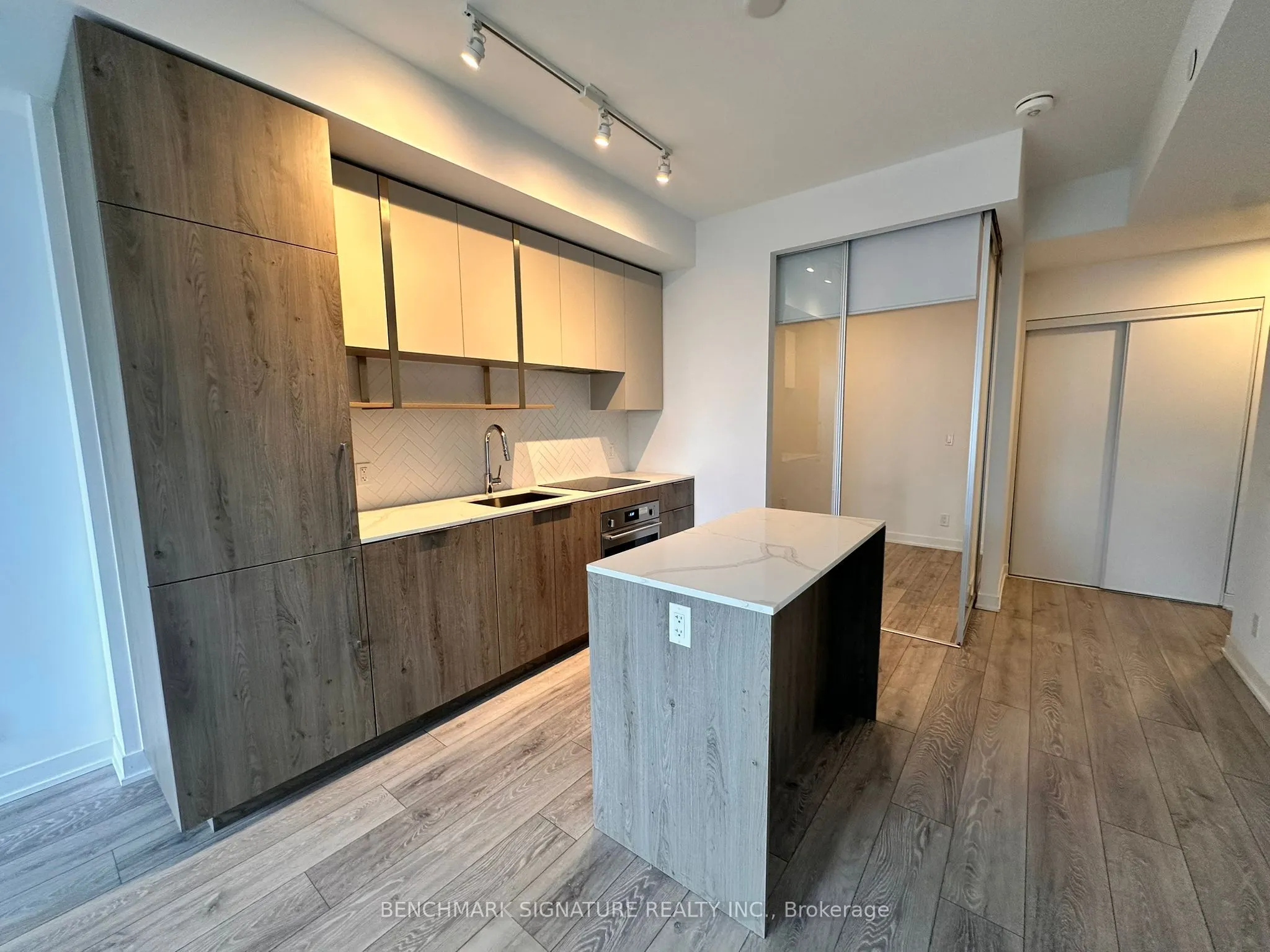 15 Holmes Avenue, #1312