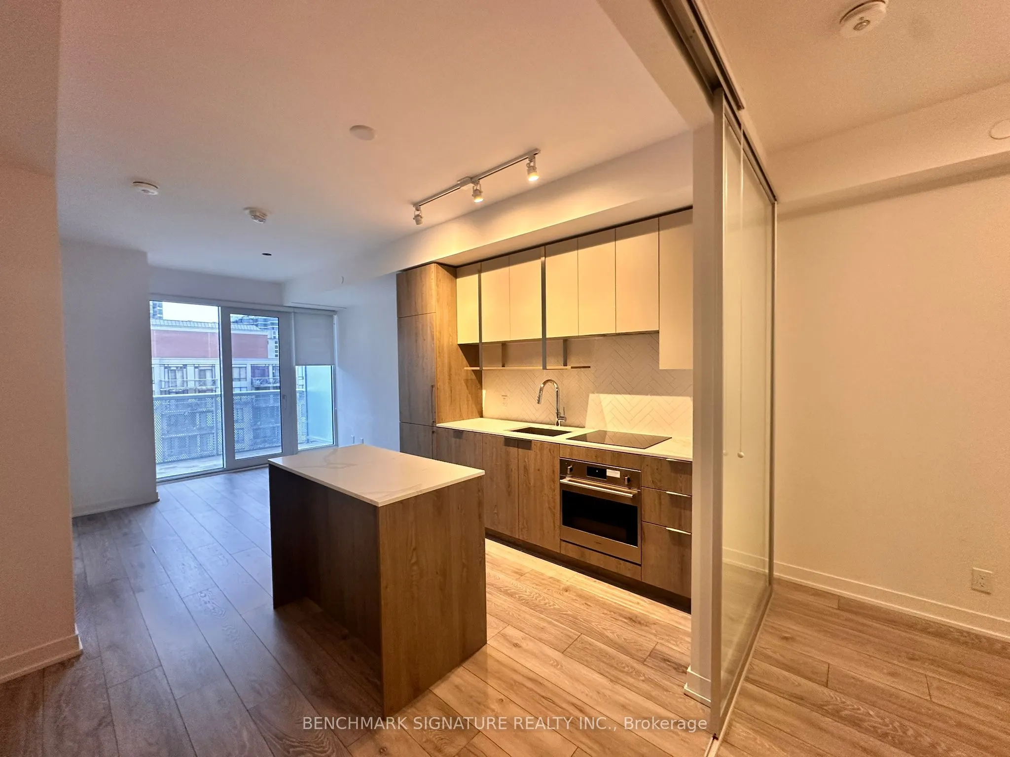 15 Holmes Avenue, #1312
