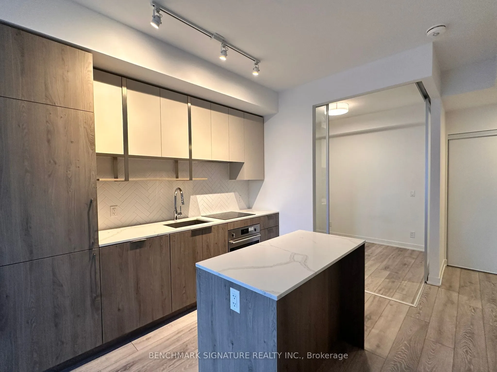 15 Holmes Avenue, #1312