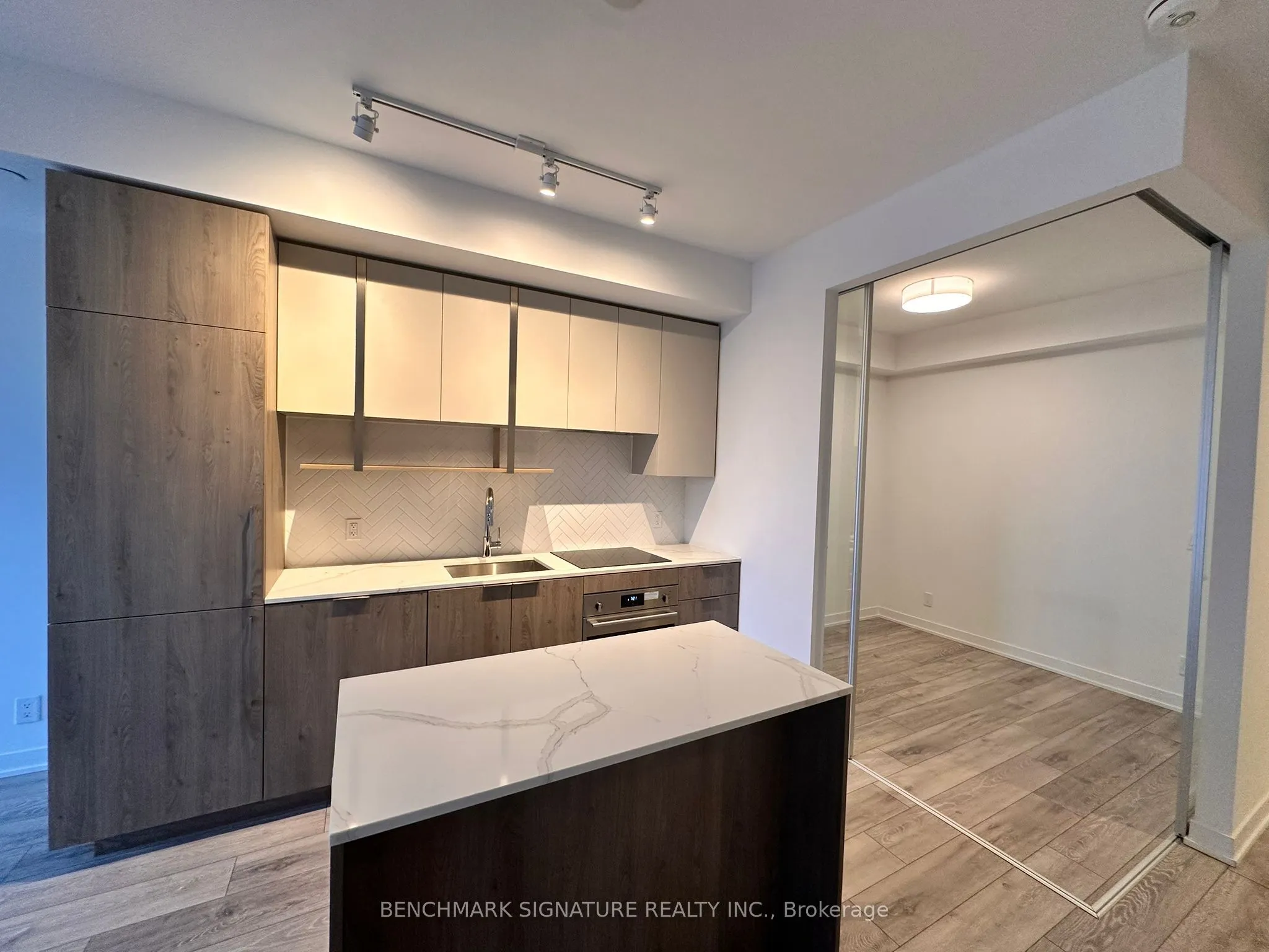 15 Holmes Avenue, #1312