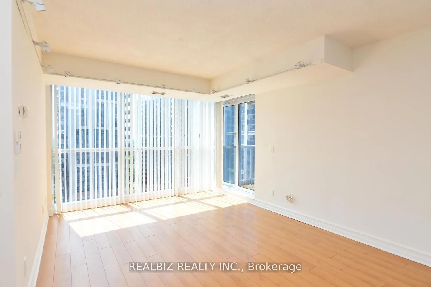 4968 Yonge Street, #2116