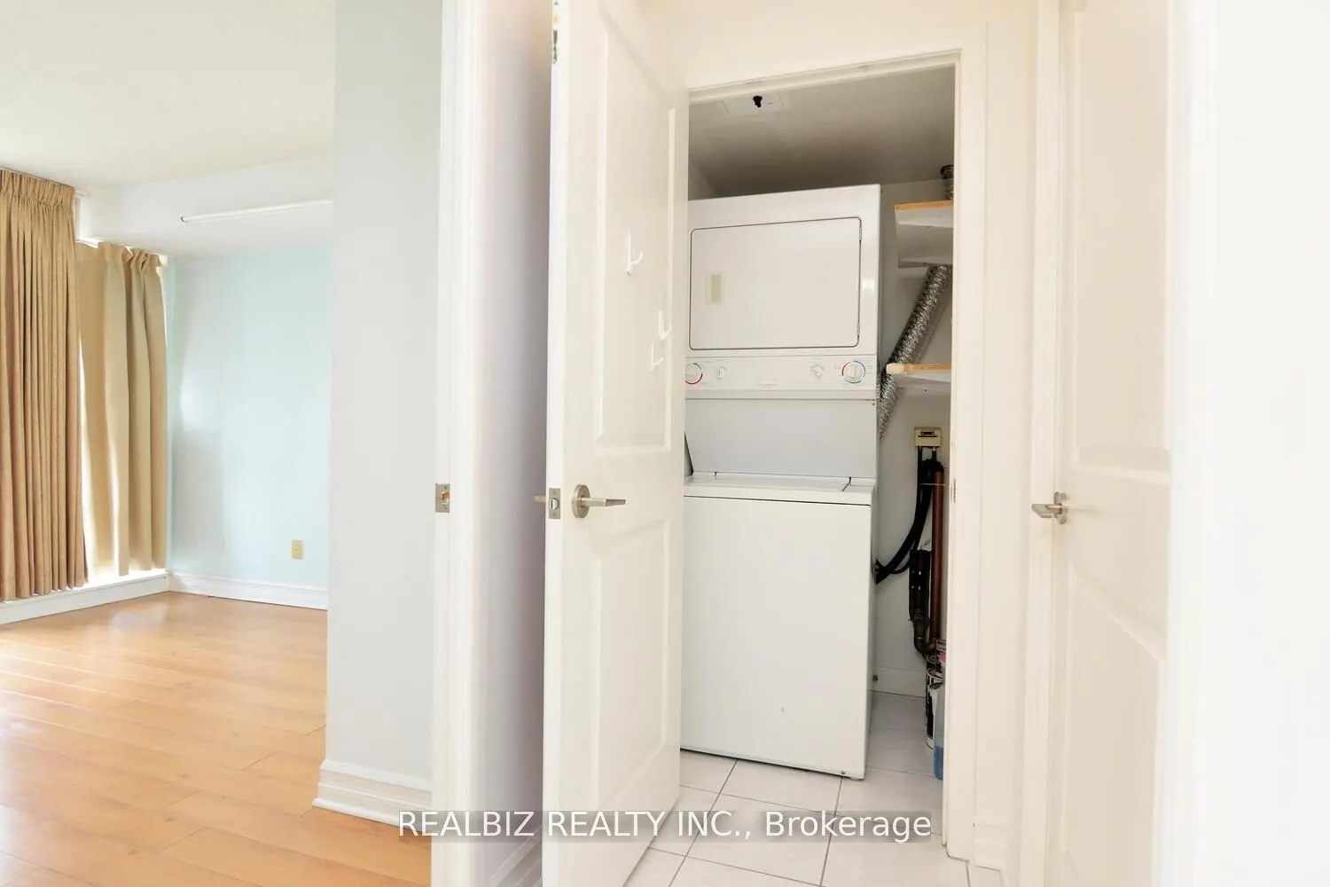 4968 Yonge Street, #2116