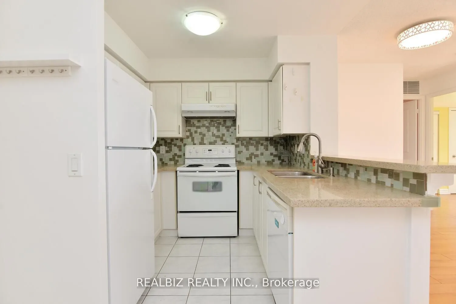 4968 Yonge Street, #2116