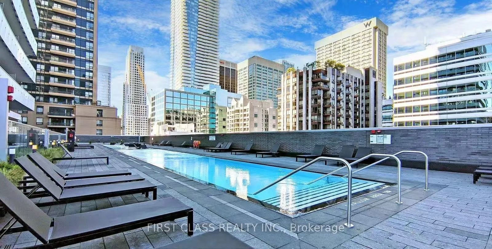 50 Charles Street E, #4605