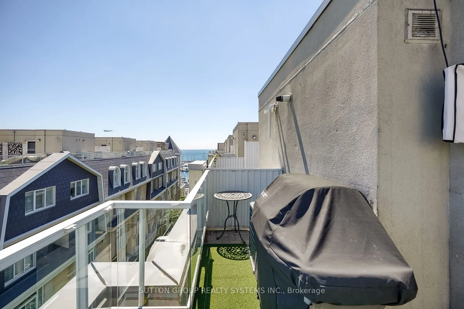 32 Stadium Road, #323