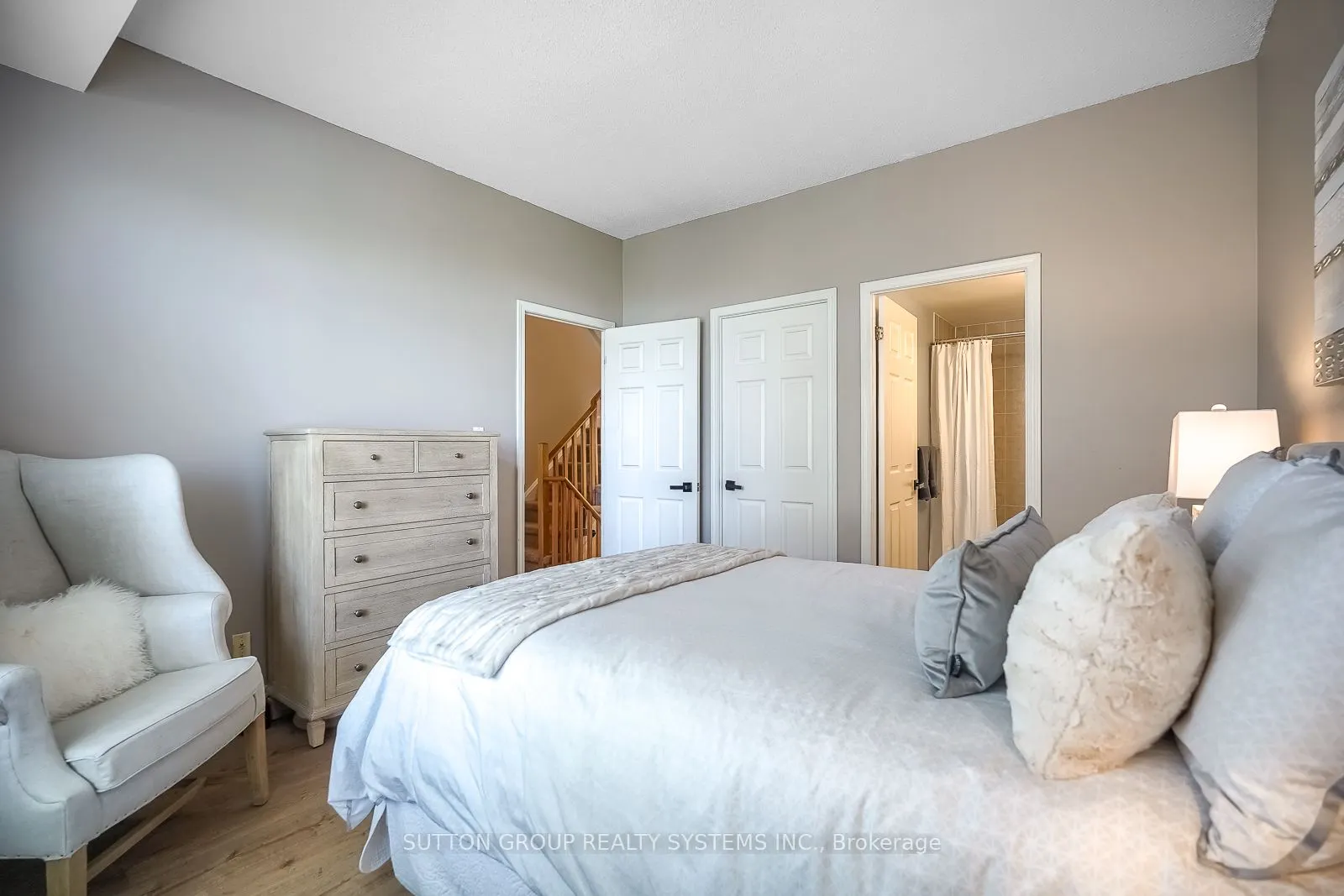 32 Stadium Road, #323