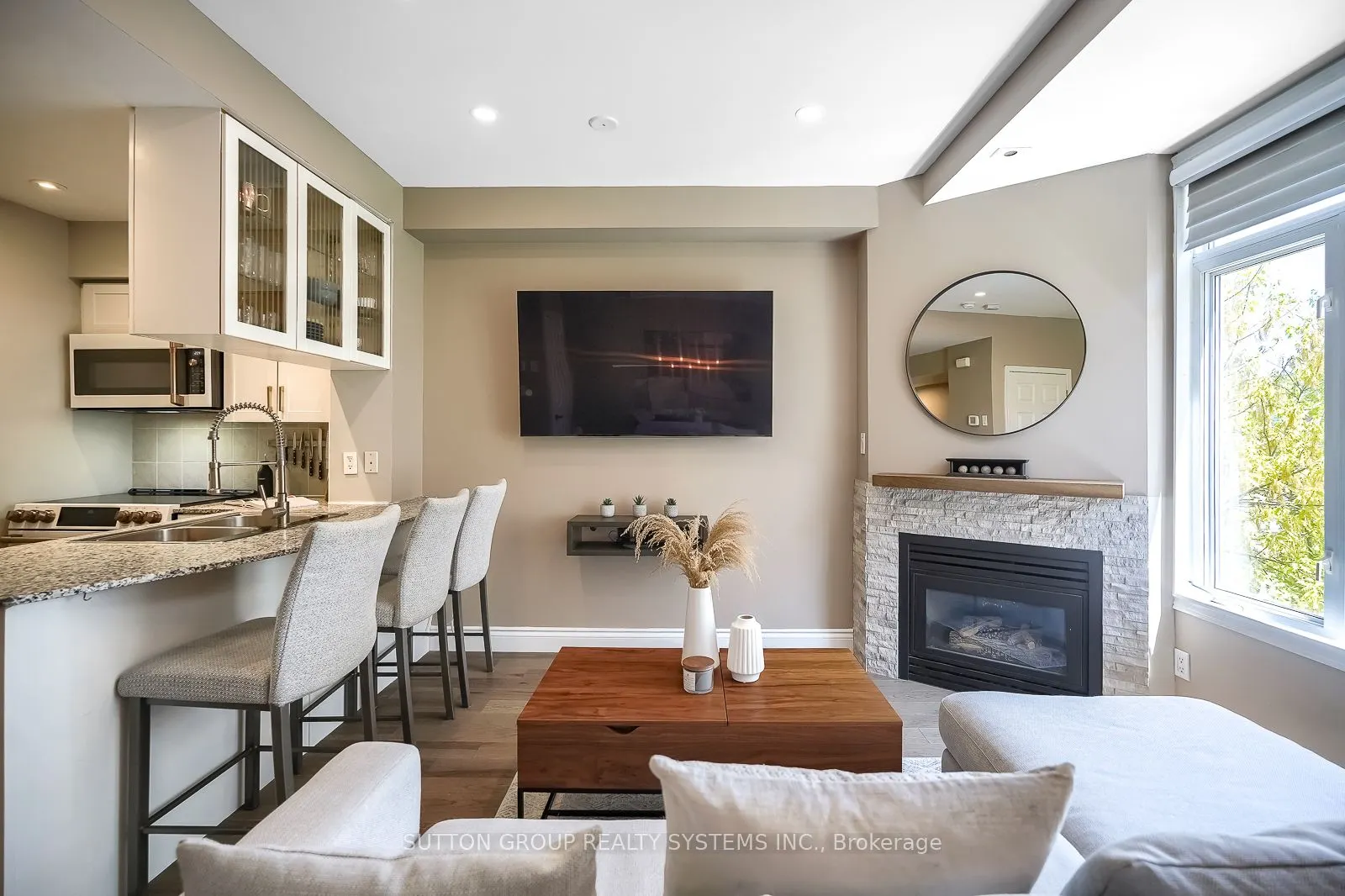 32 Stadium Road, #323