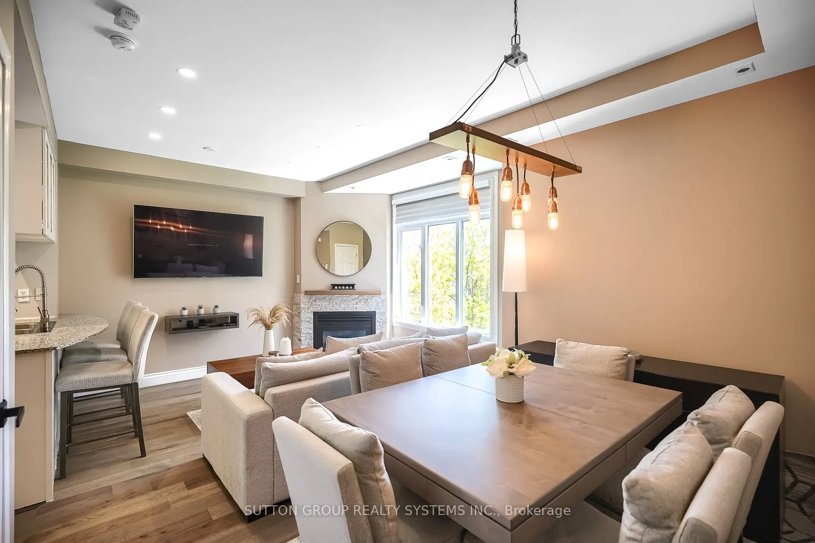 32 Stadium Road, #323