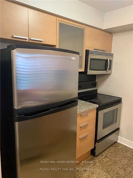 16 Harrison Garden Boulevard, #1811
