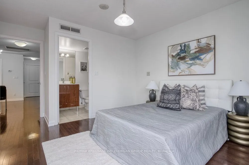 5791 Yonge Street, #1602