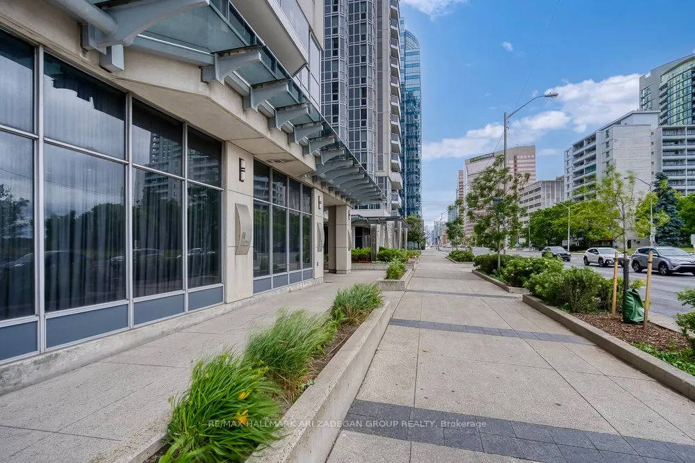 5791 Yonge Street, #1602