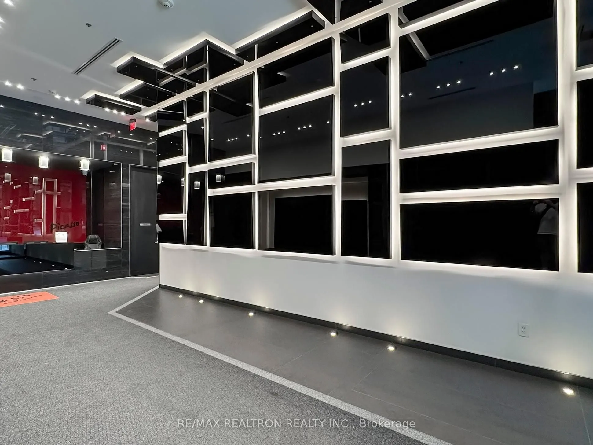 318 Richmond Street W, #2201