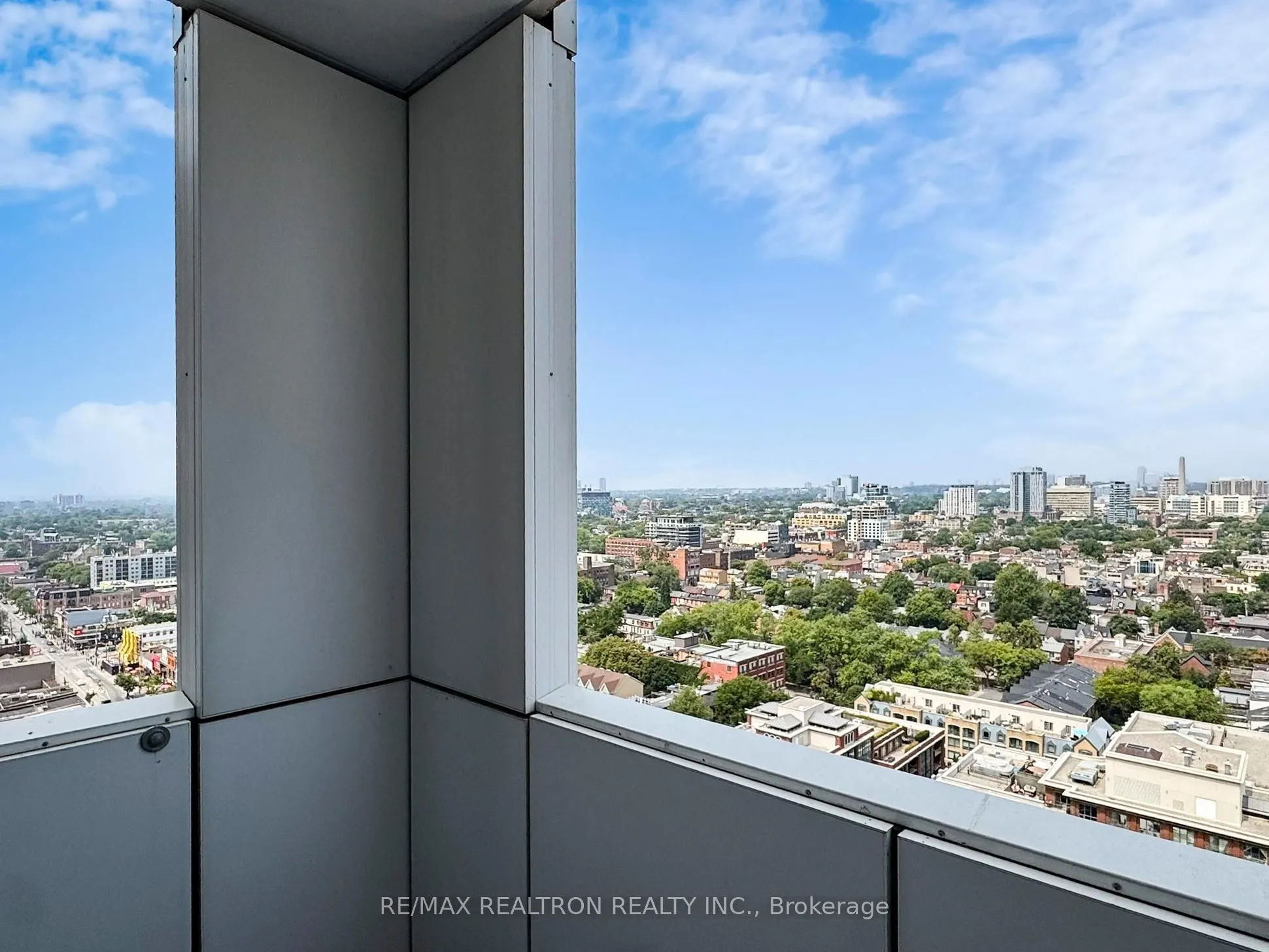 318 Richmond Street W, #2201