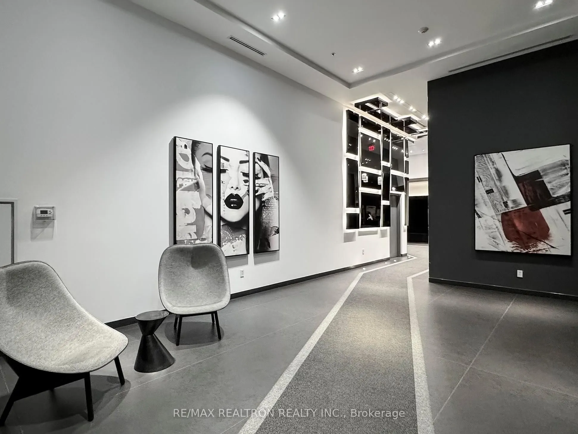 318 Richmond Street W, #2201