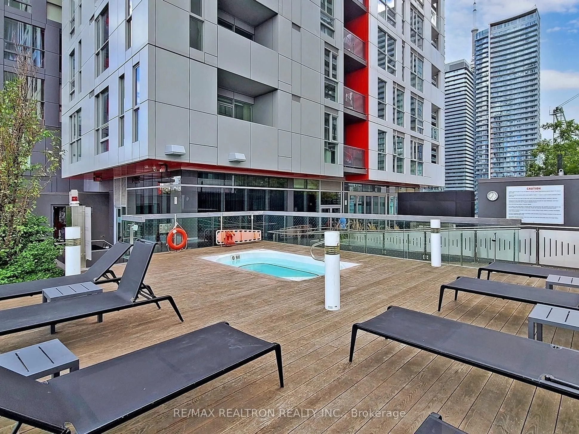 318 Richmond Street W, #2201