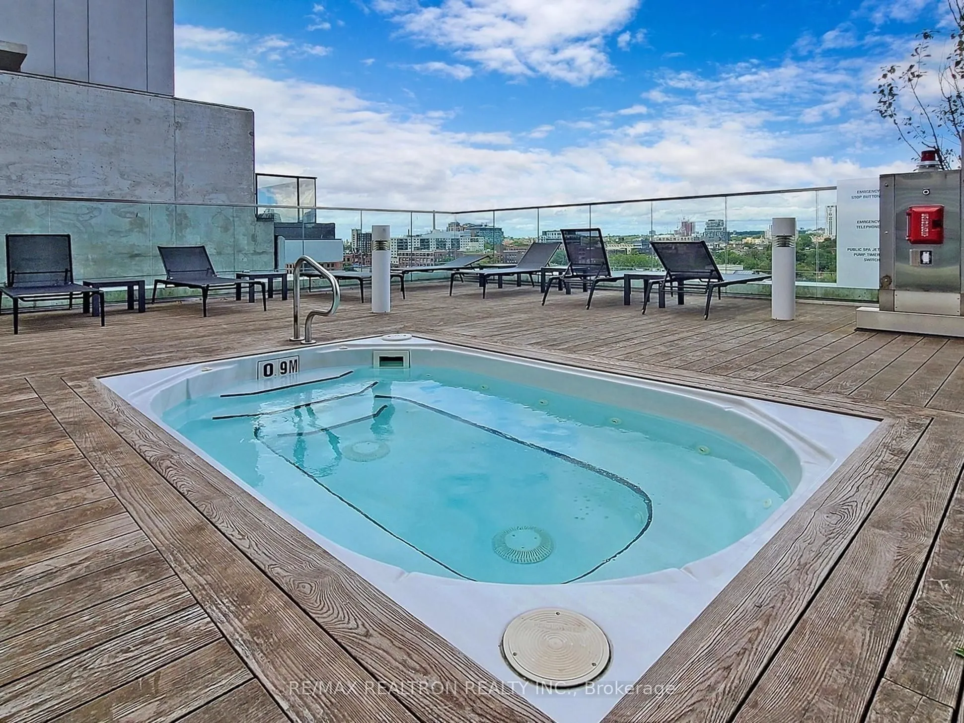 318 Richmond Street W, #2201
