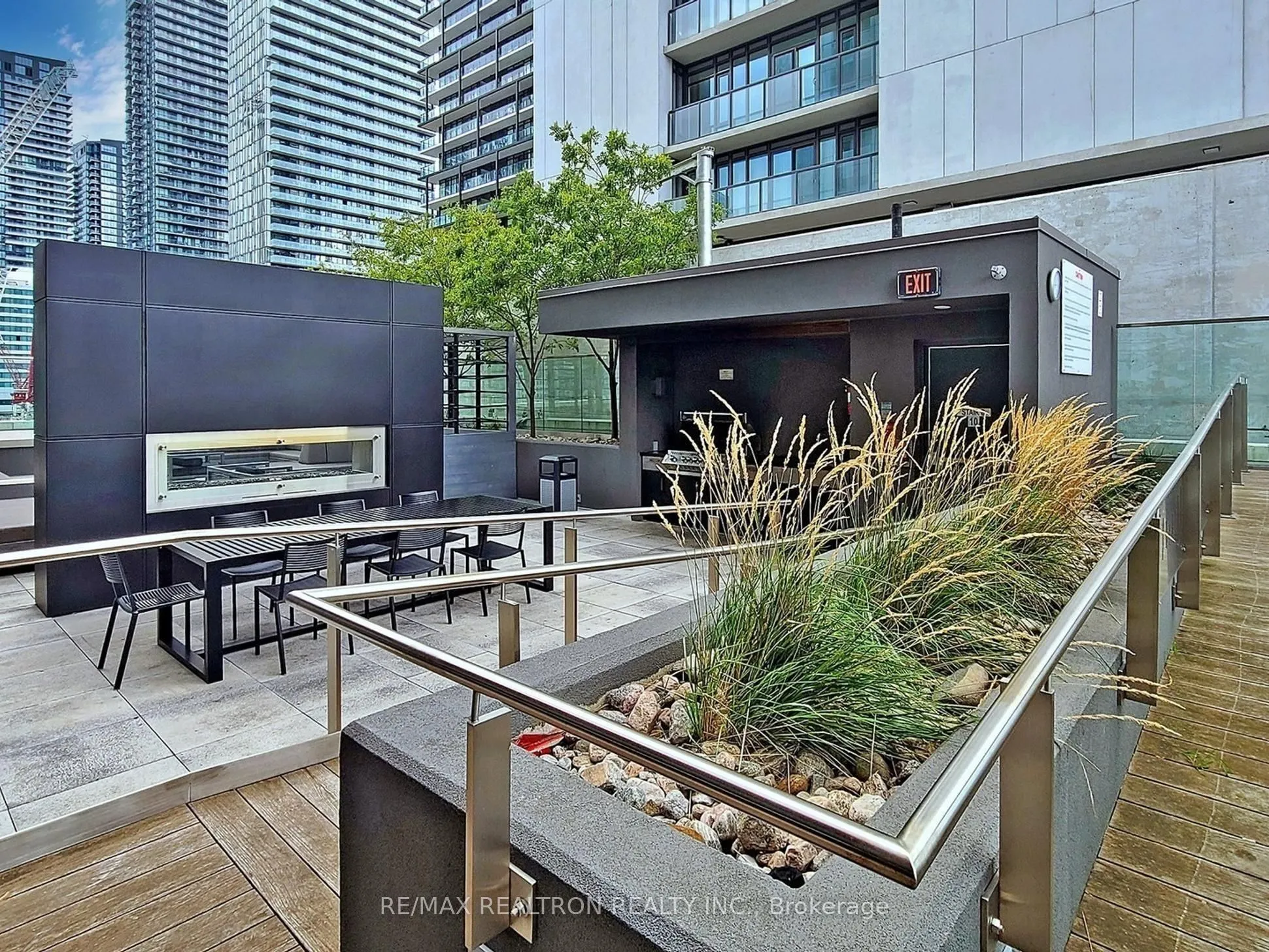 318 Richmond Street W, #2201