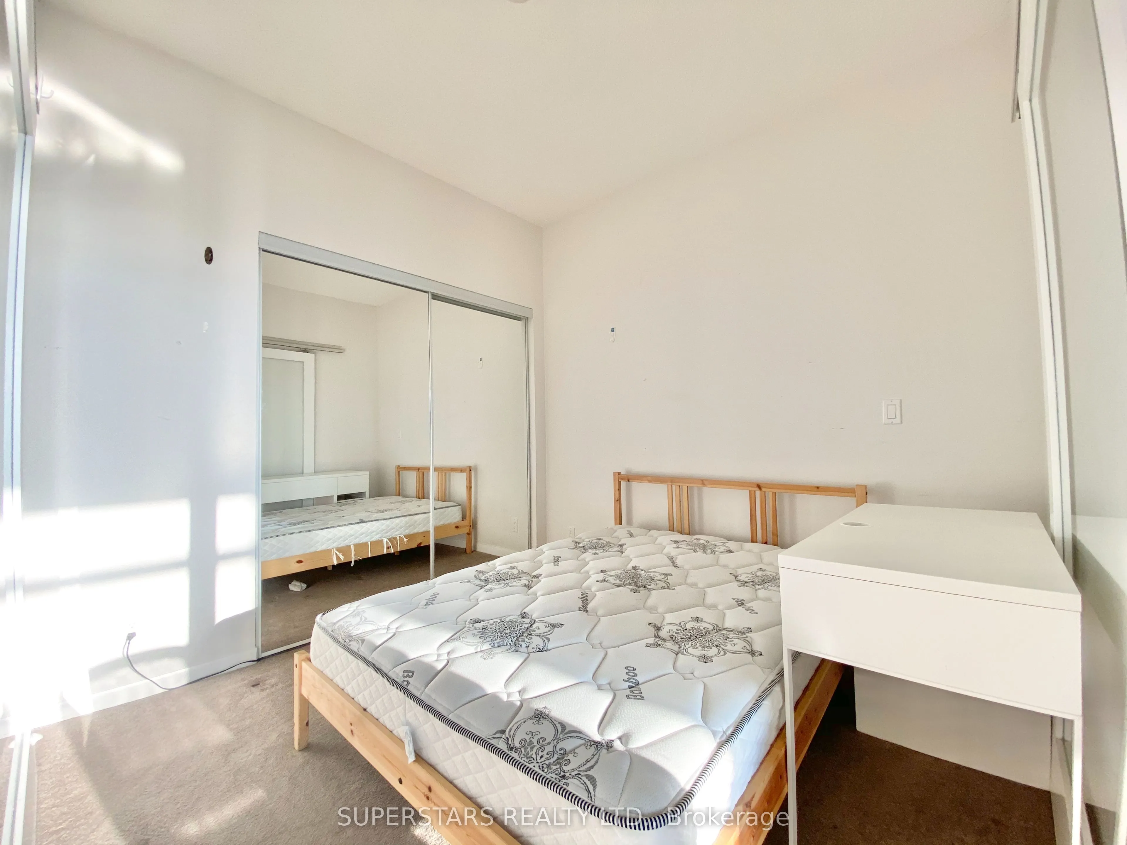 832 Bay Street, #4302