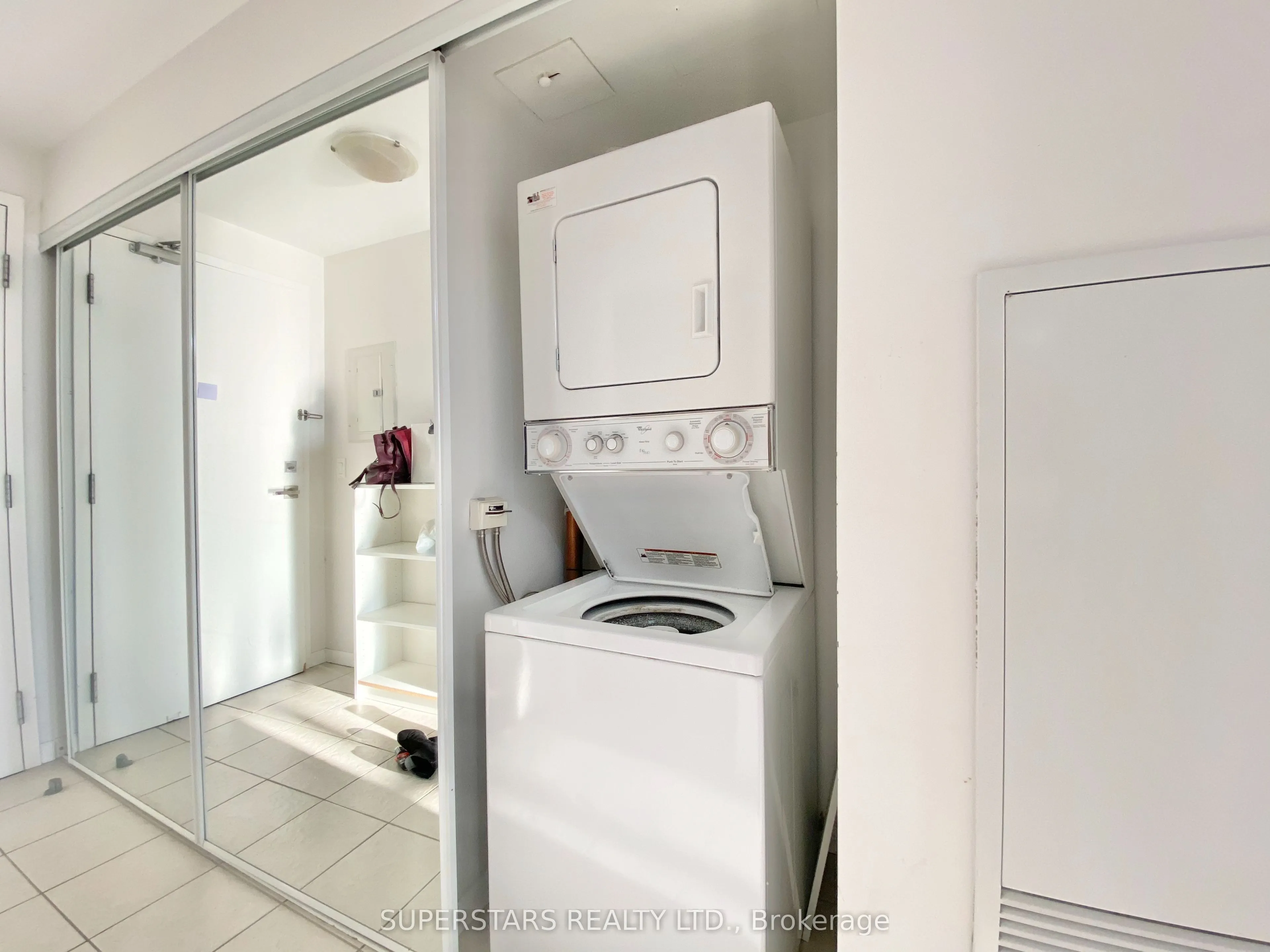 832 Bay Street, #4302