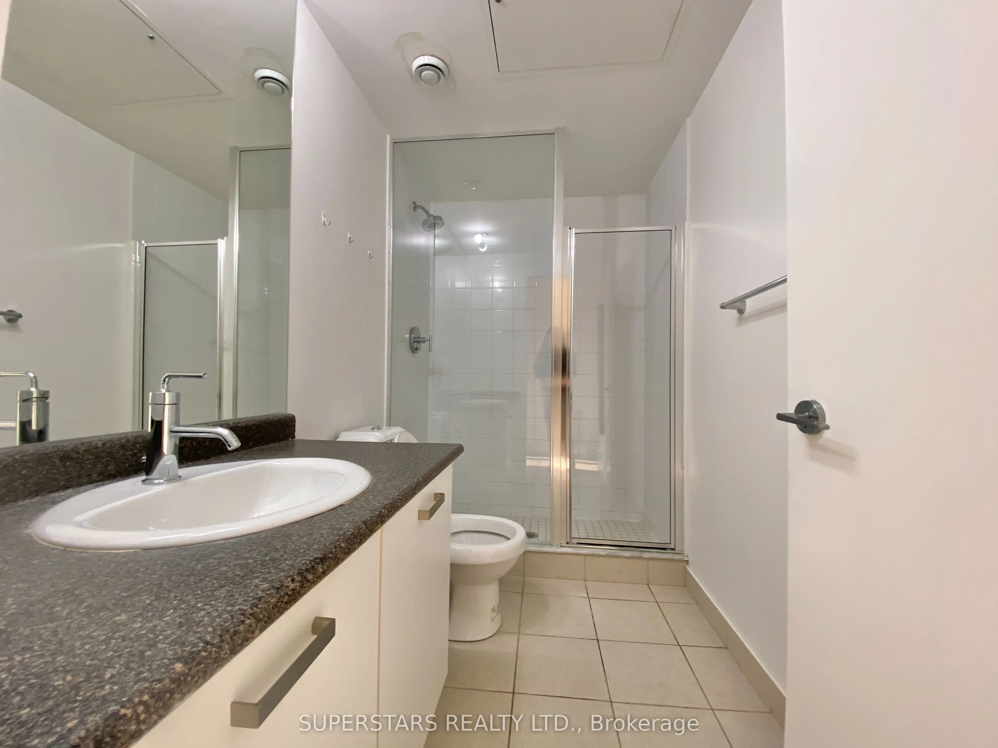 832 Bay Street, #4302