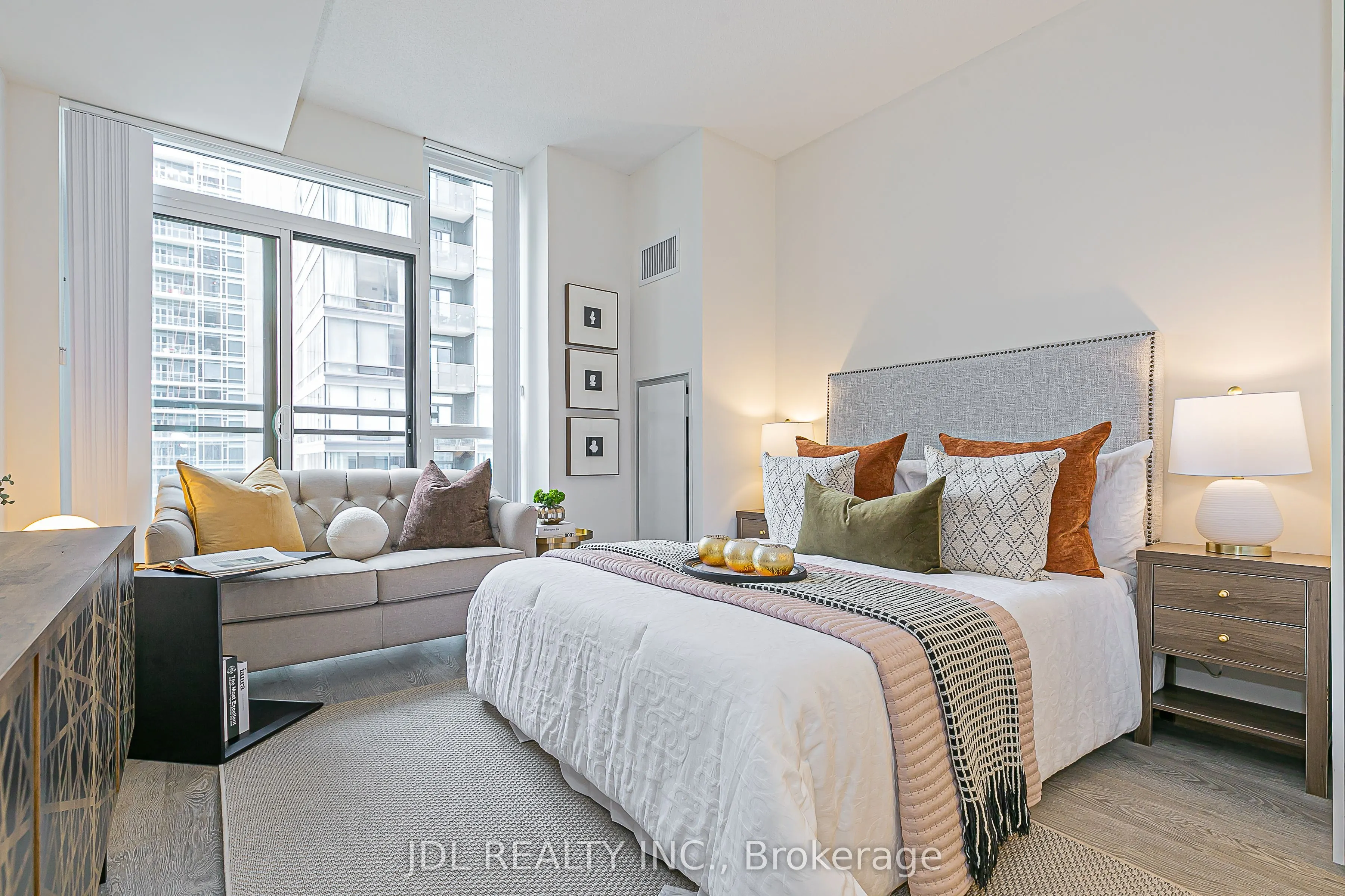 99 John Street, #3006
