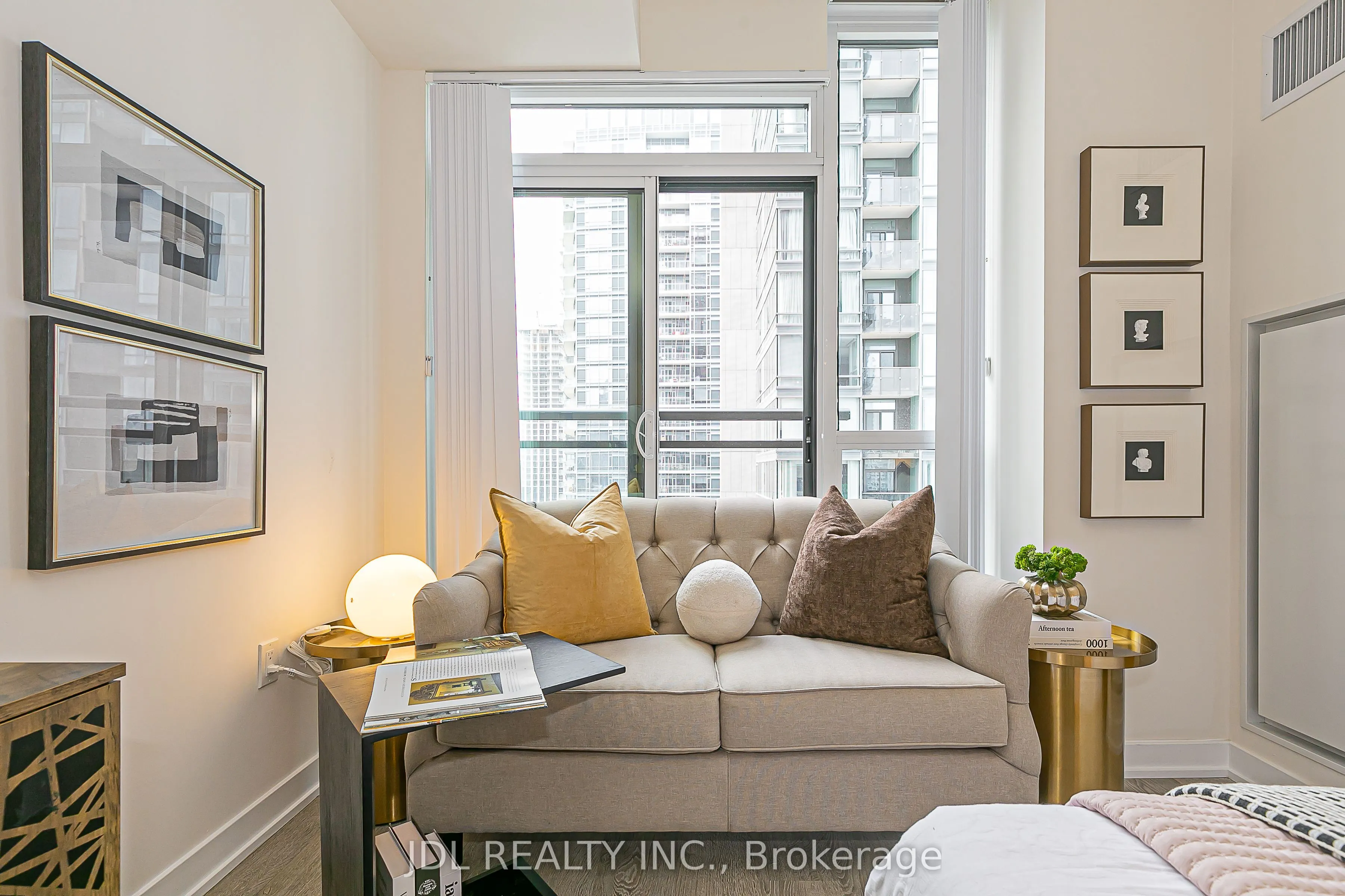 99 John Street, #3006
