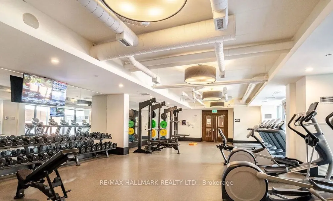 38 Iannuzzi Street, #803