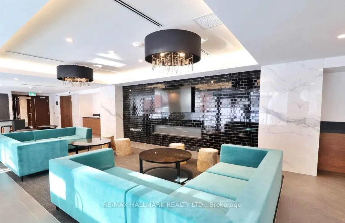 38 Iannuzzi Street, #803
