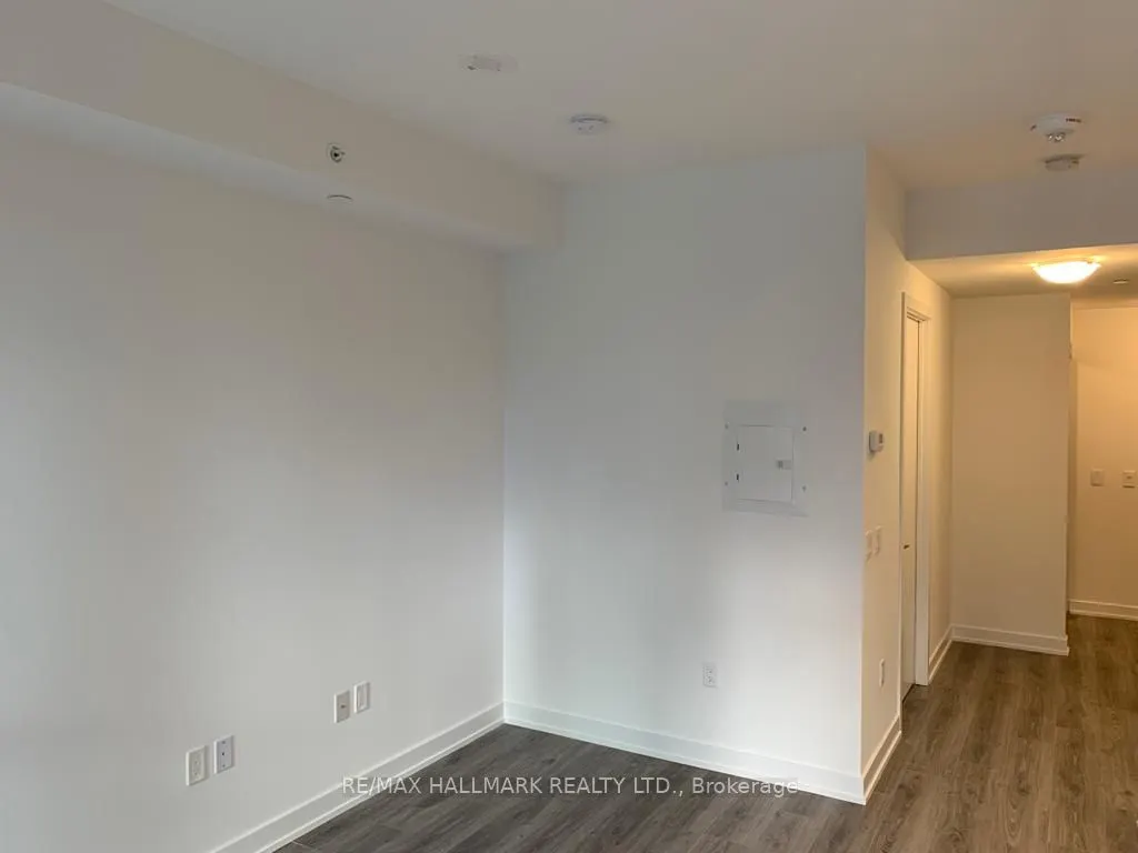 38 Iannuzzi Street, #803