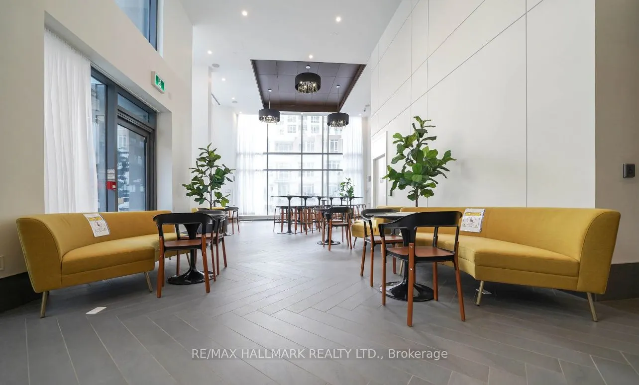 38 Iannuzzi Street, #803