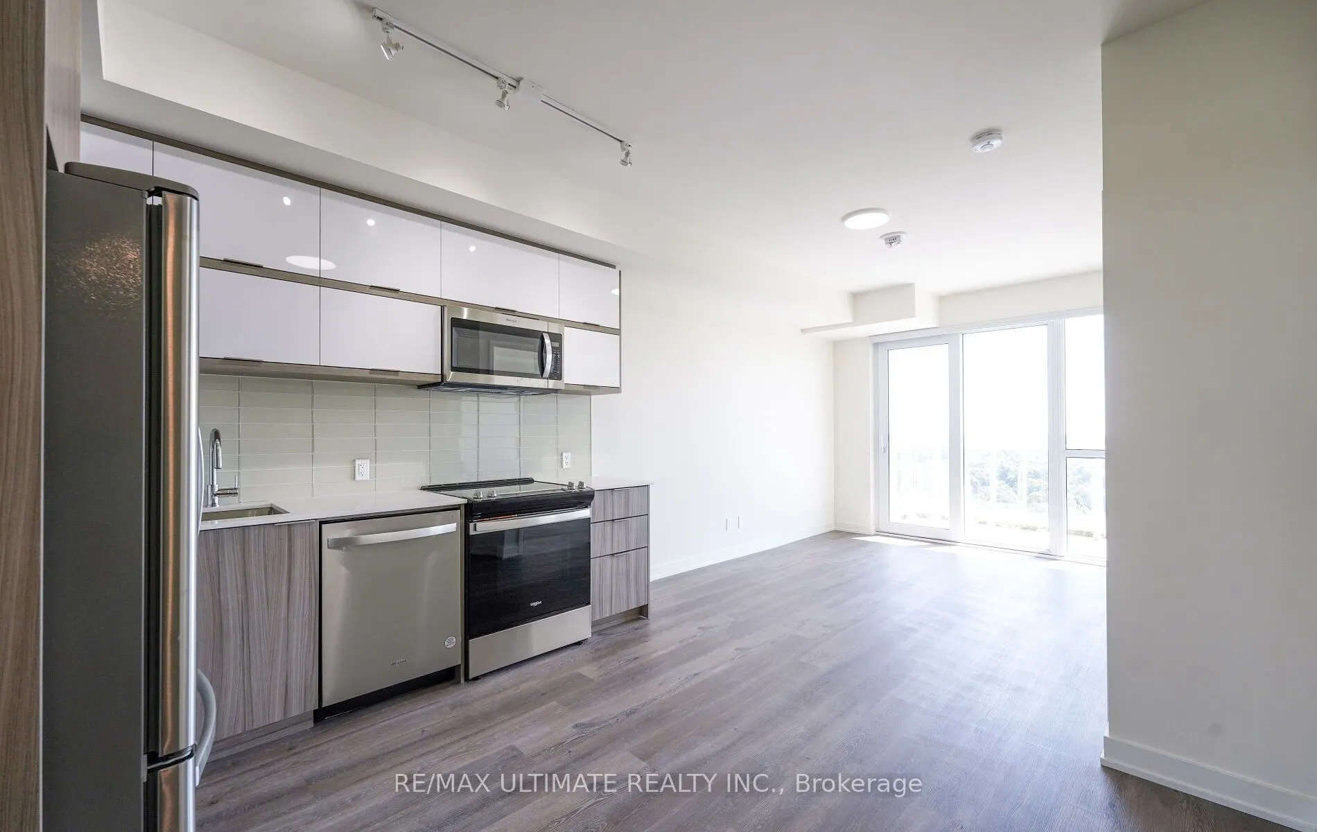 10 Deerlick Court, #1710