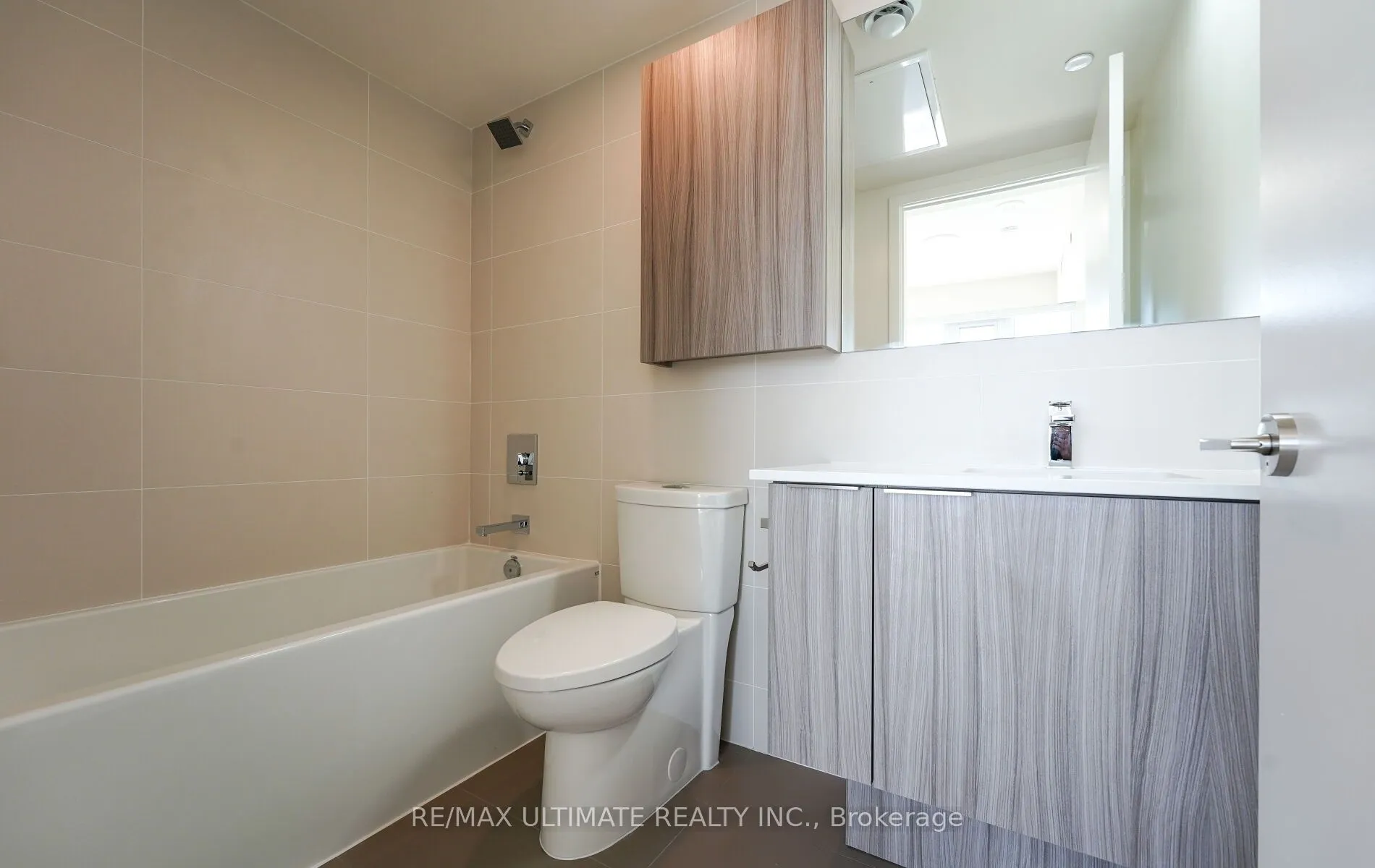 10 Deerlick Court, #1710