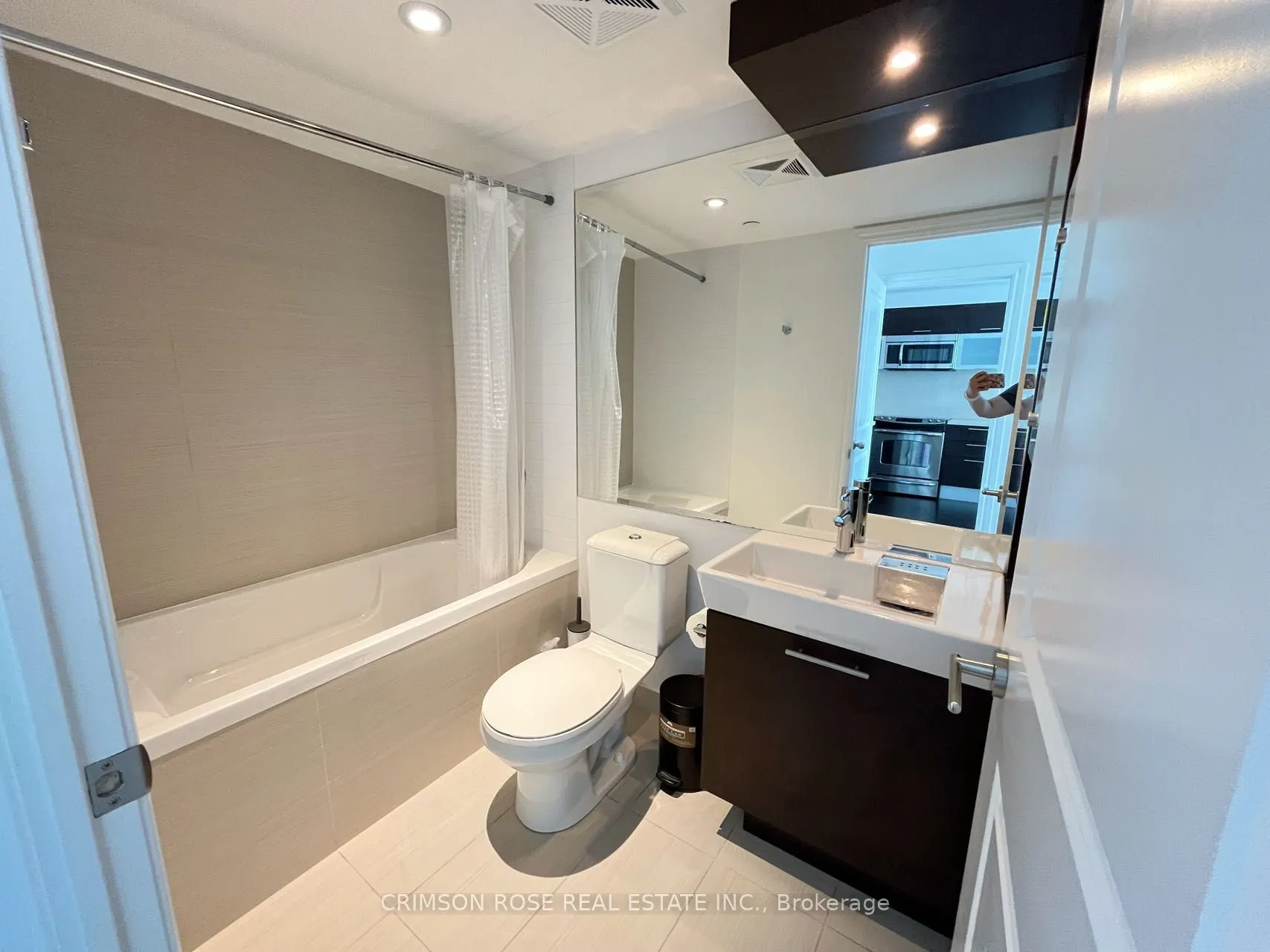 386 Yonge Street, #3003