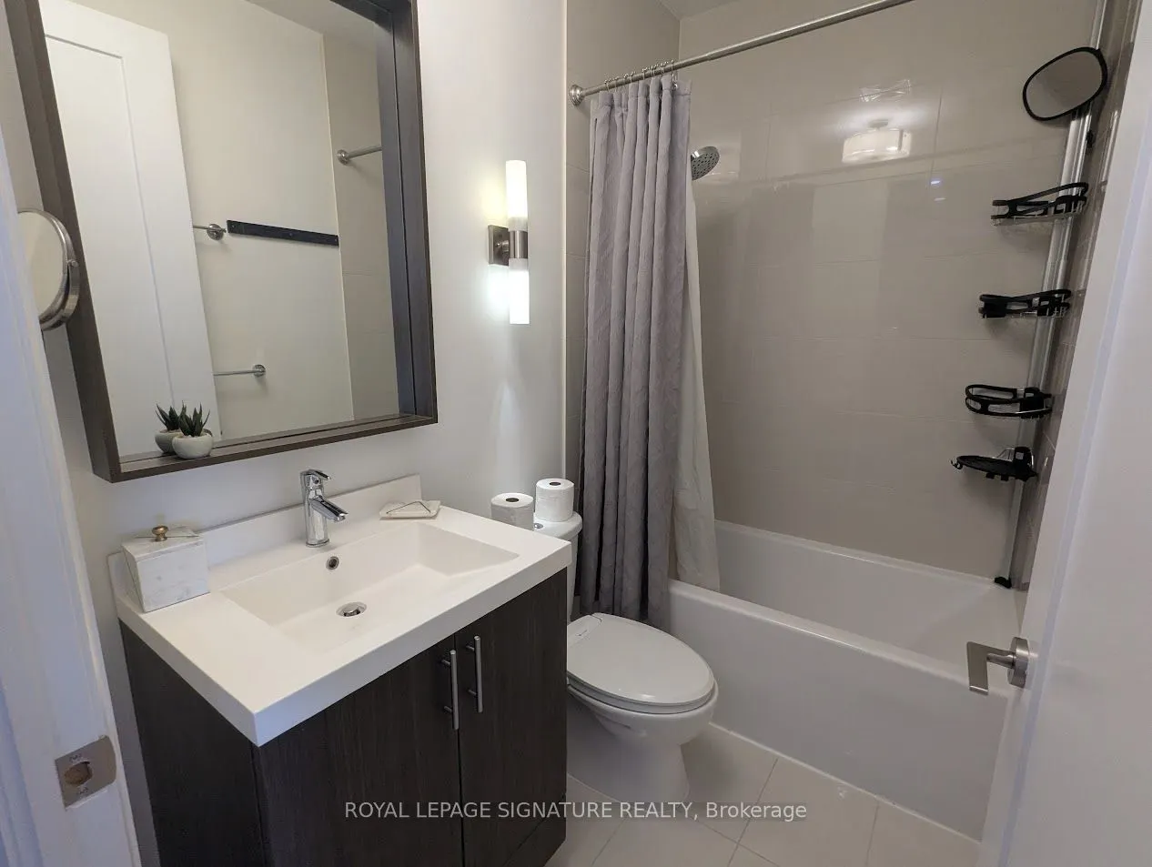 18 Graydon Hall Drive, #Ph4
