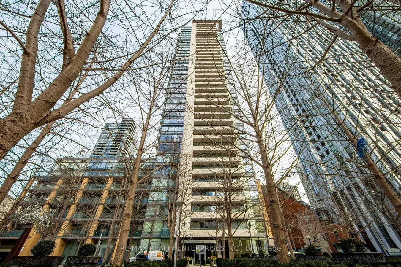 18 Yorkville Avenue, #315