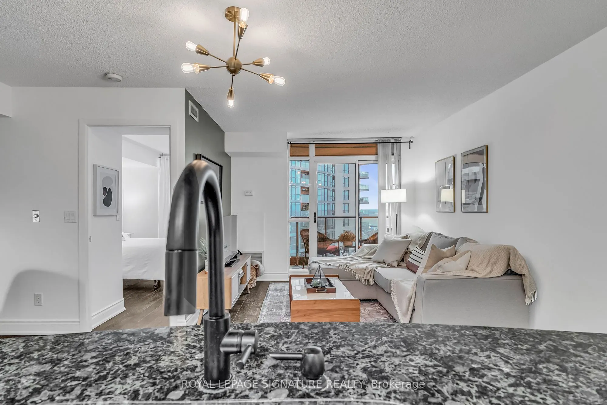 231 Fort York Boulevard, #1701