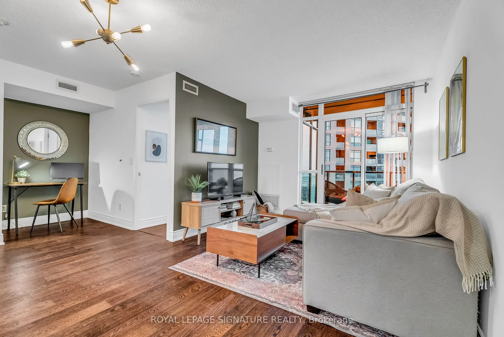 231 Fort York Boulevard, #1701