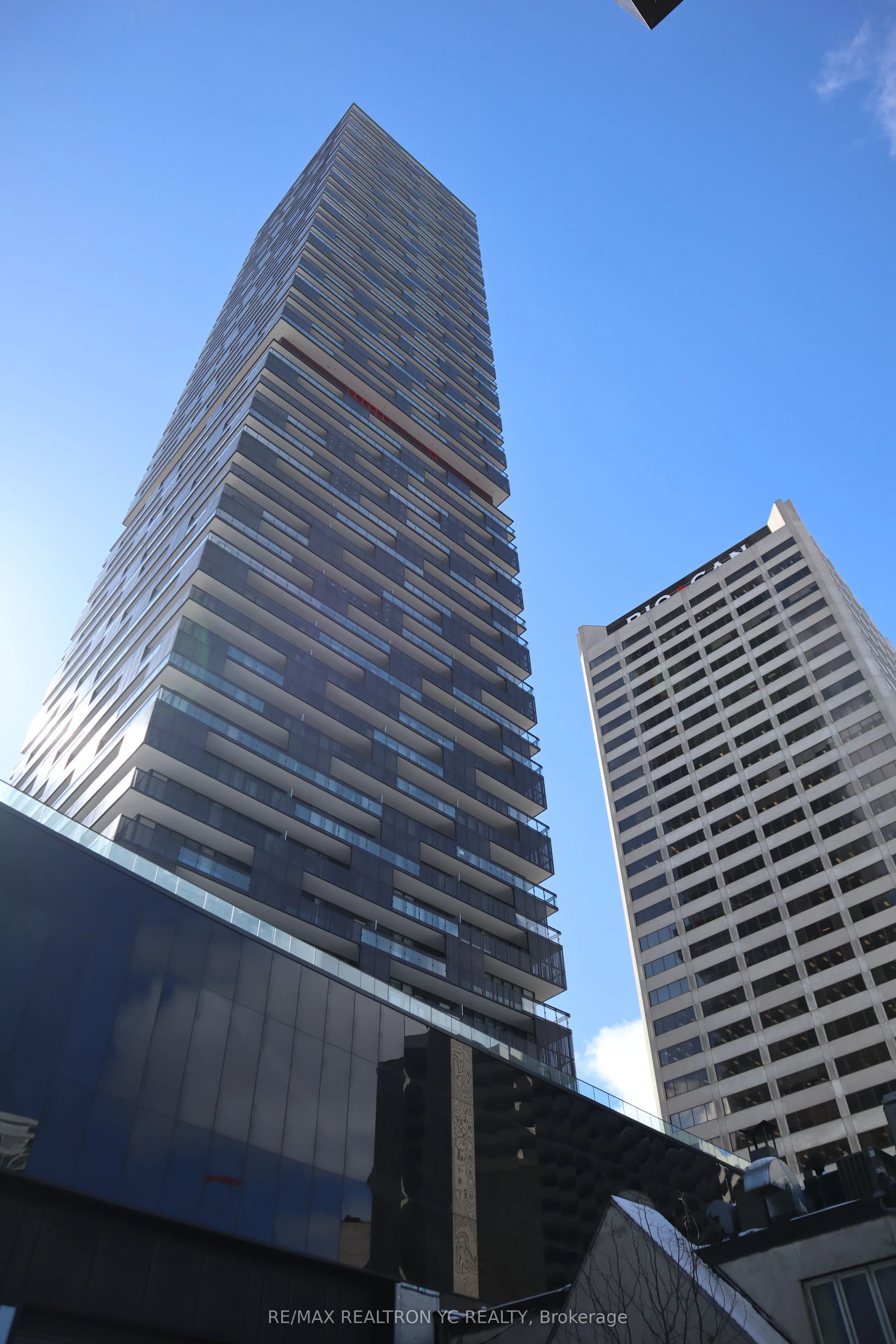 8 Eglinton Avenue E, #4804