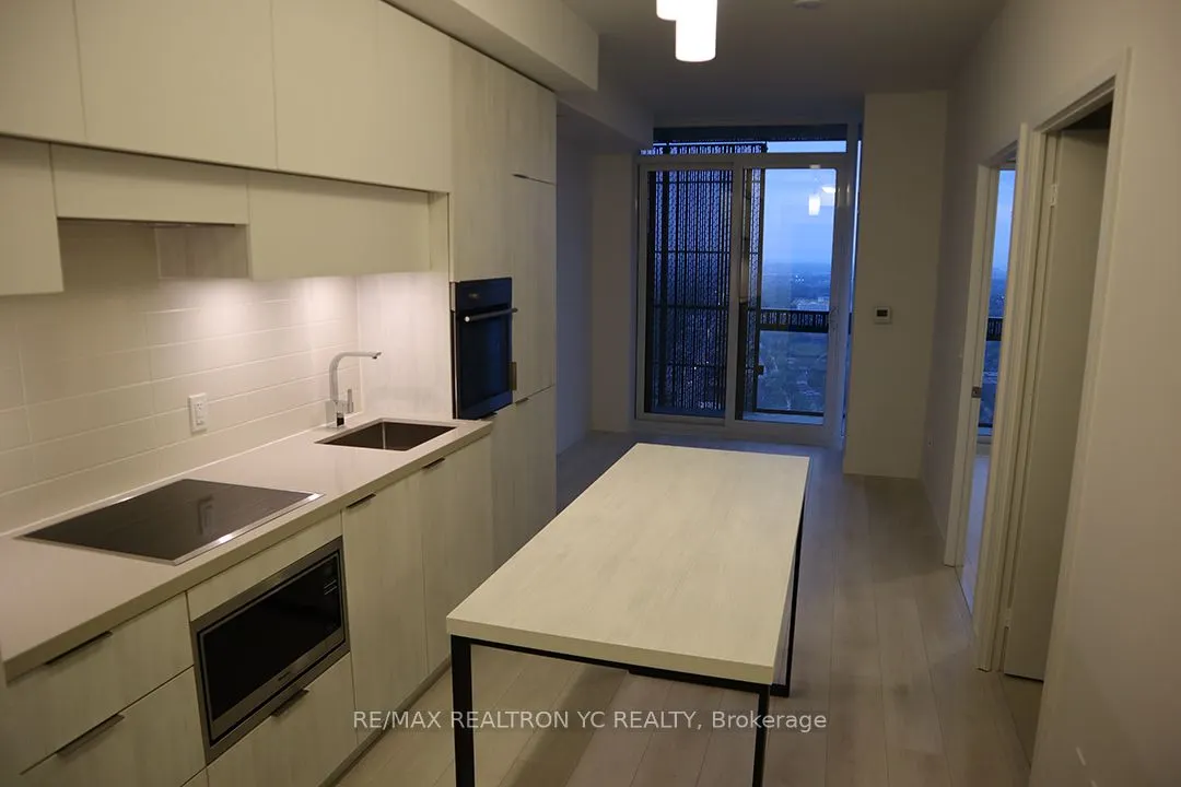 8 Eglinton Avenue E, #4804