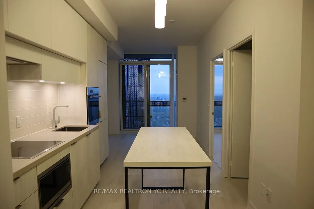 8 Eglinton Avenue E, #4804