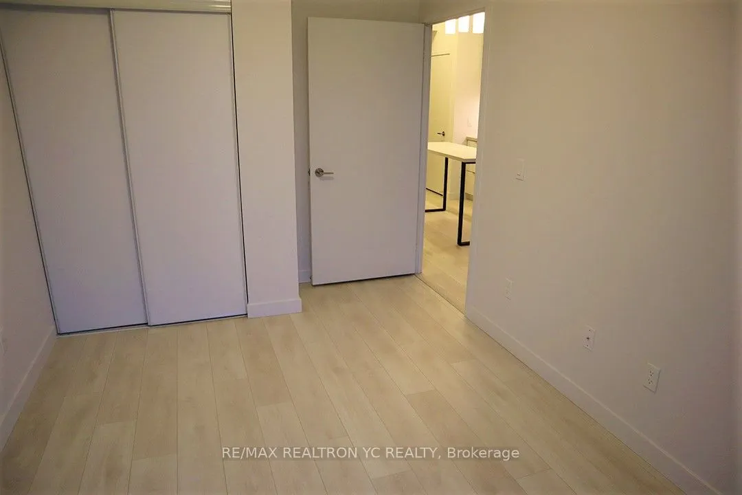 8 Eglinton Avenue E, #4804