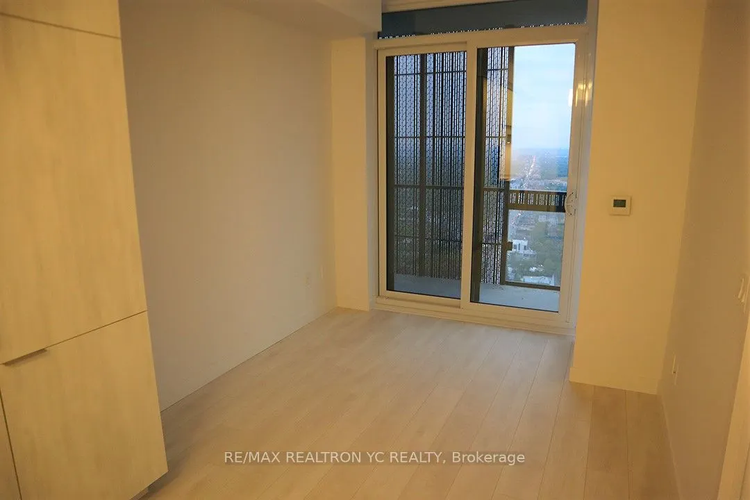 8 Eglinton Avenue E, #4804