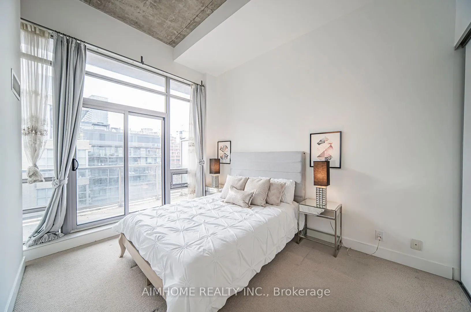 399 Adelaide Street, #1002