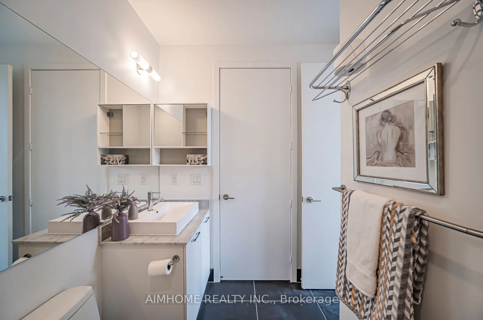 399 Adelaide Street, #1002